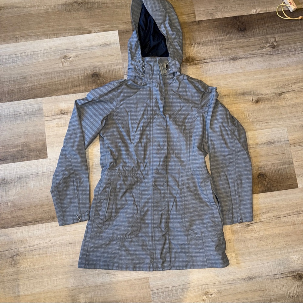 Marmot Women’s Membrain Gray Striped plaid Raincoat